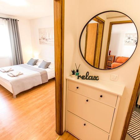 Apartments Curic Trogir Ngoại thất bức ảnh