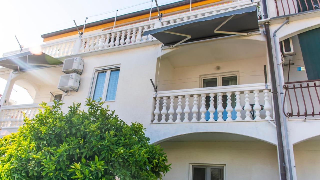 Apartments Curic Trogir Ngoại thất bức ảnh