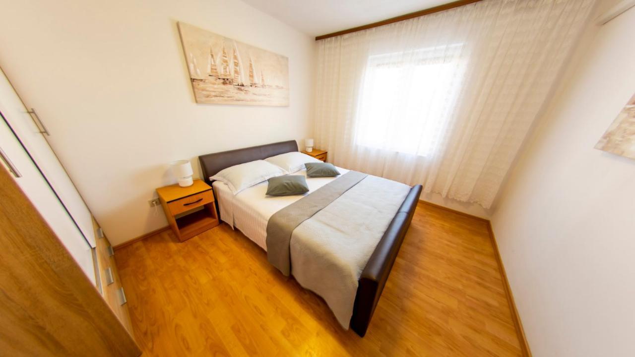 Apartments Curic Trogir Ngoại thất bức ảnh